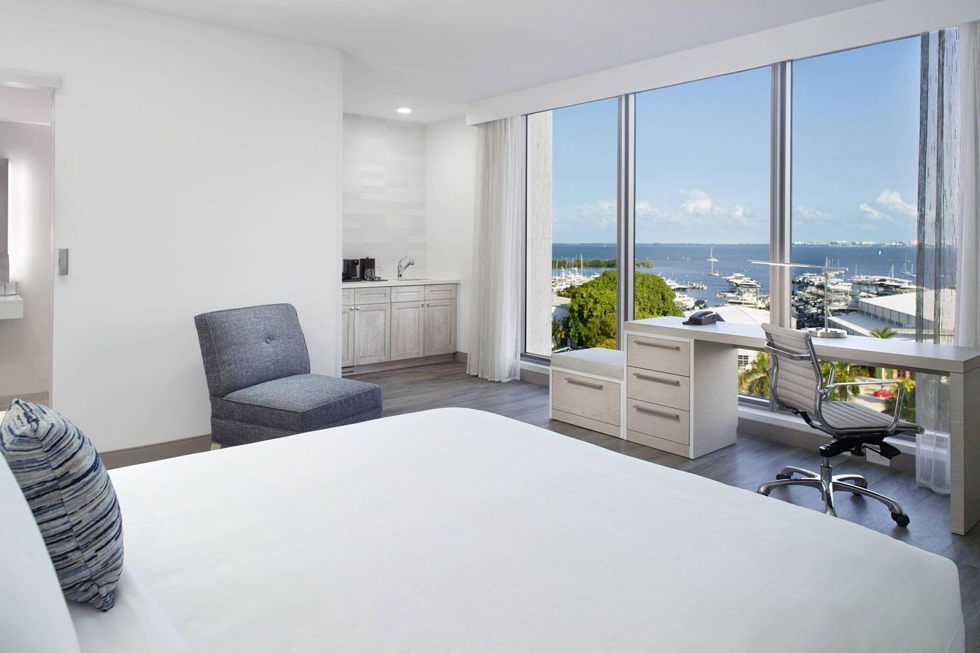 Courtyard By Marriott Miami Coconut Grove - United States - Miami - General view - 0