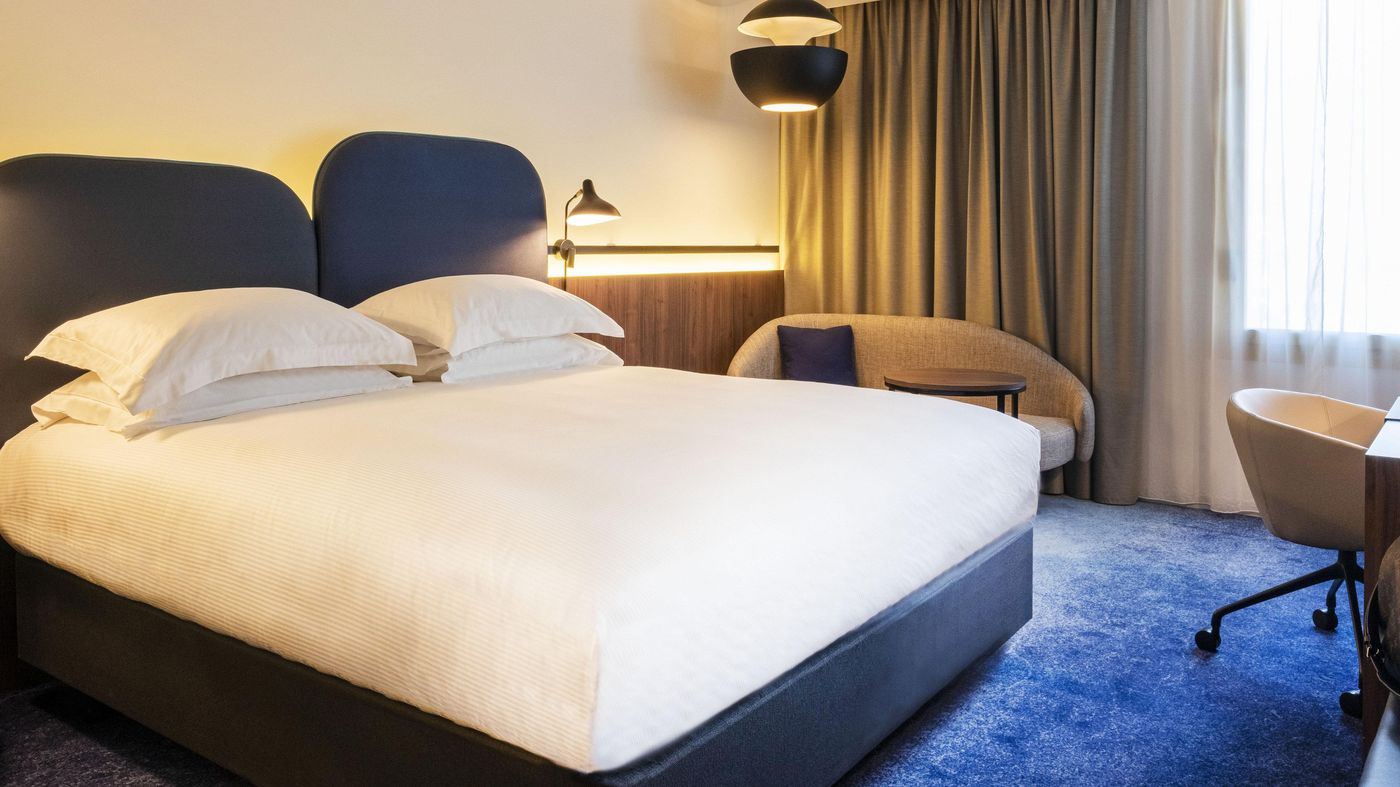 Crowne-Plaza-Nice-Grand-Arenas-Room-15