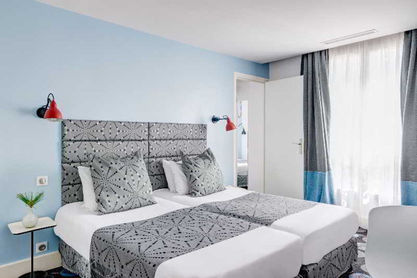 Astoria-Astotel-Room-34