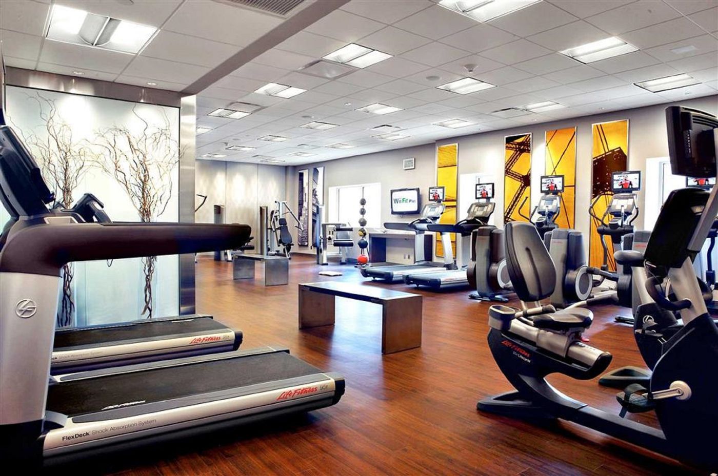 M-Social-Hotel-Times-Square-New-York-Sports-and-Entertainment-54