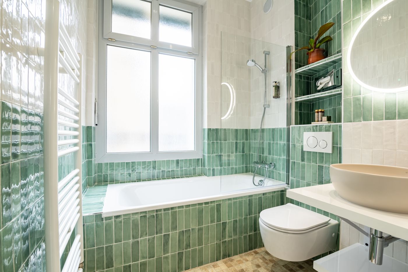 Queens-Hotel-Room-21