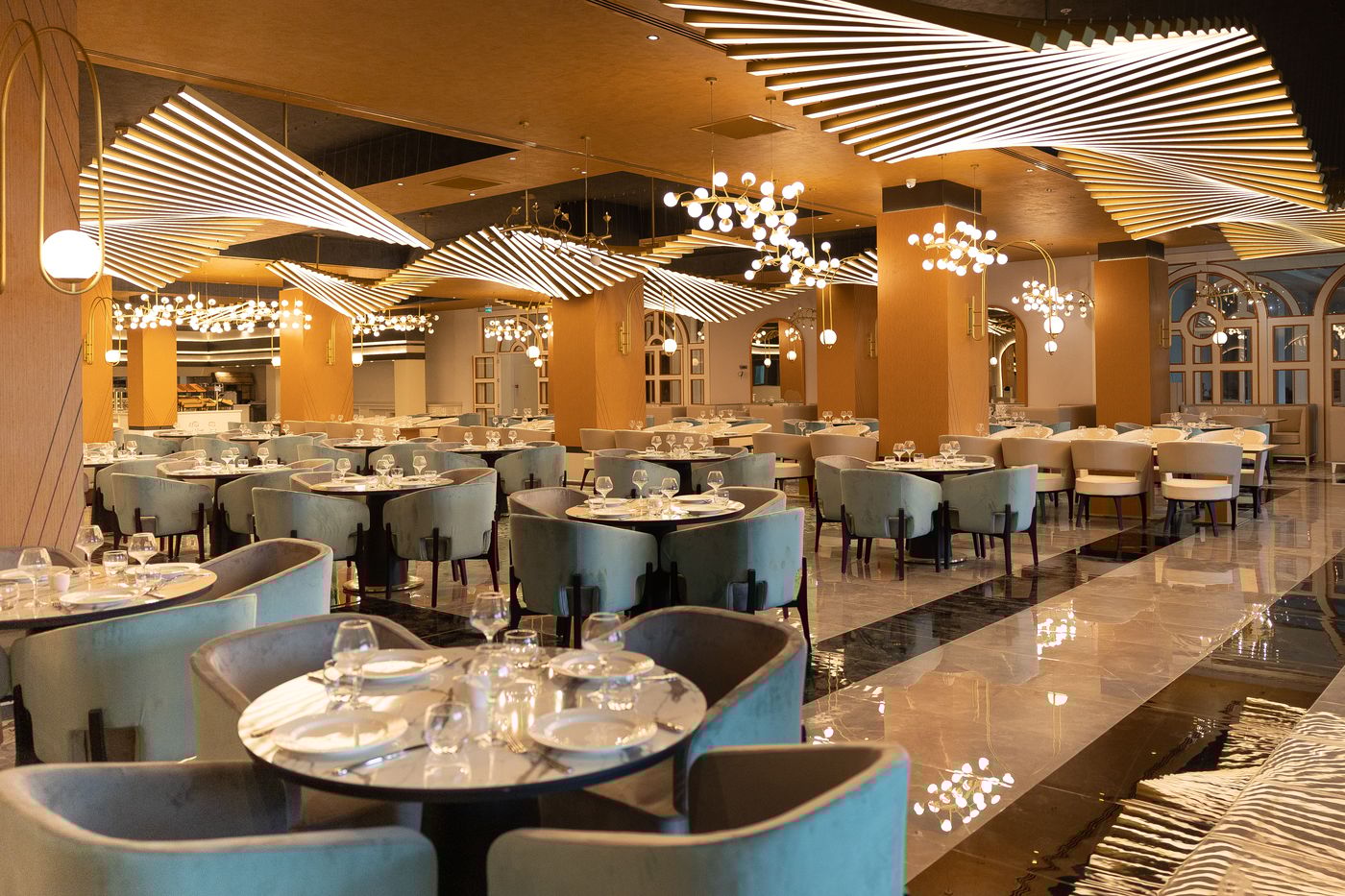 Serenity Queen Hotel 