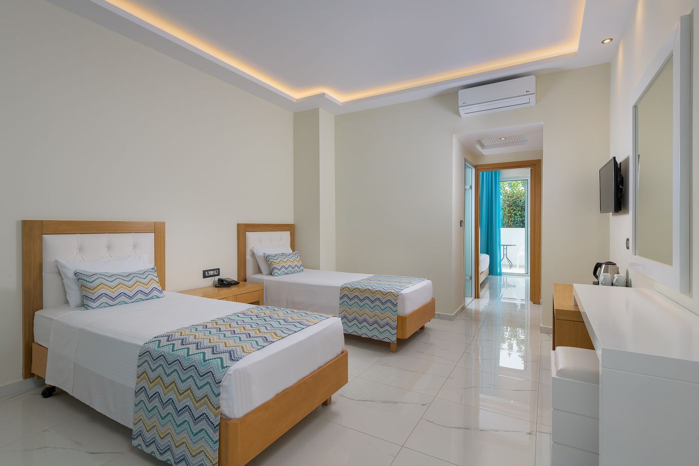 Oceanis-Park-Hotel-Room-40