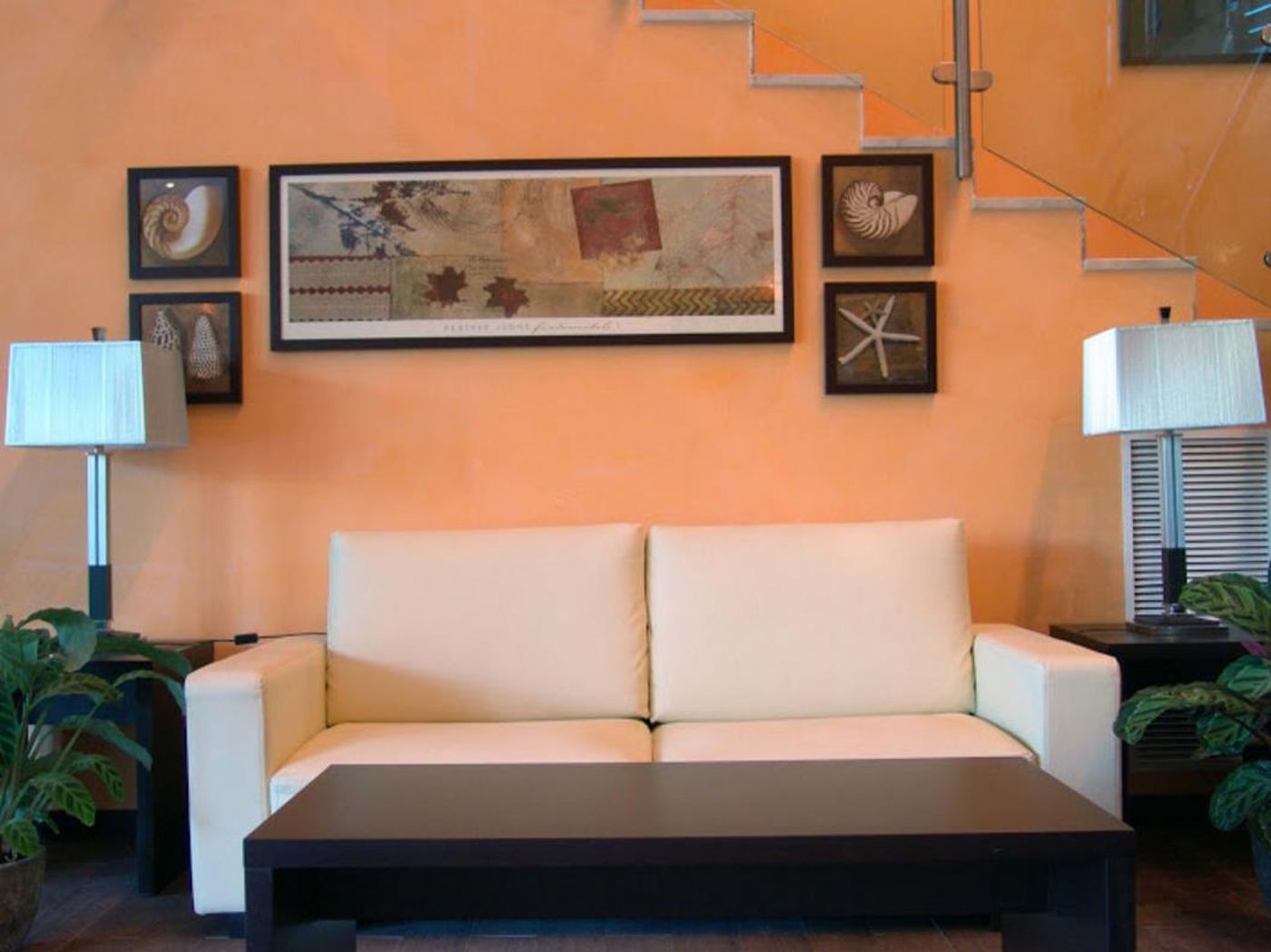 Martin-Alonso-Pinzon-Lobby-27