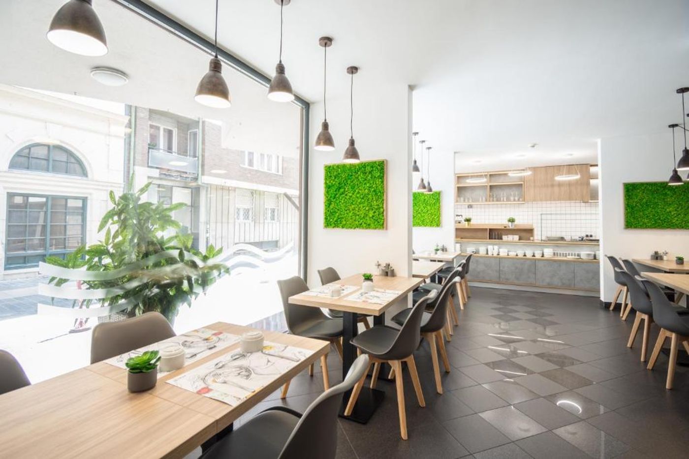 Hotel-Orion-Varkert-Restaurant-14