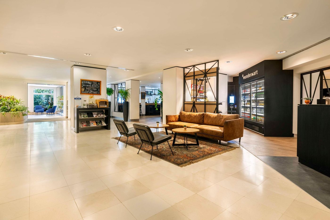 NH-Amsterdam-Centre-Lobby-2