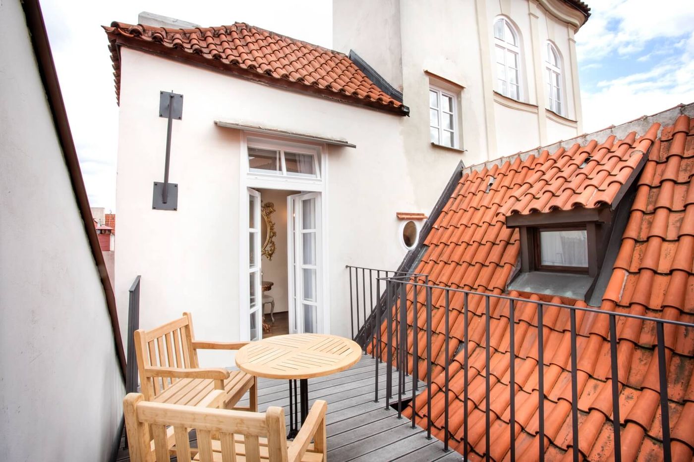 Iron Gate Hotel & Suites Prague by BHG