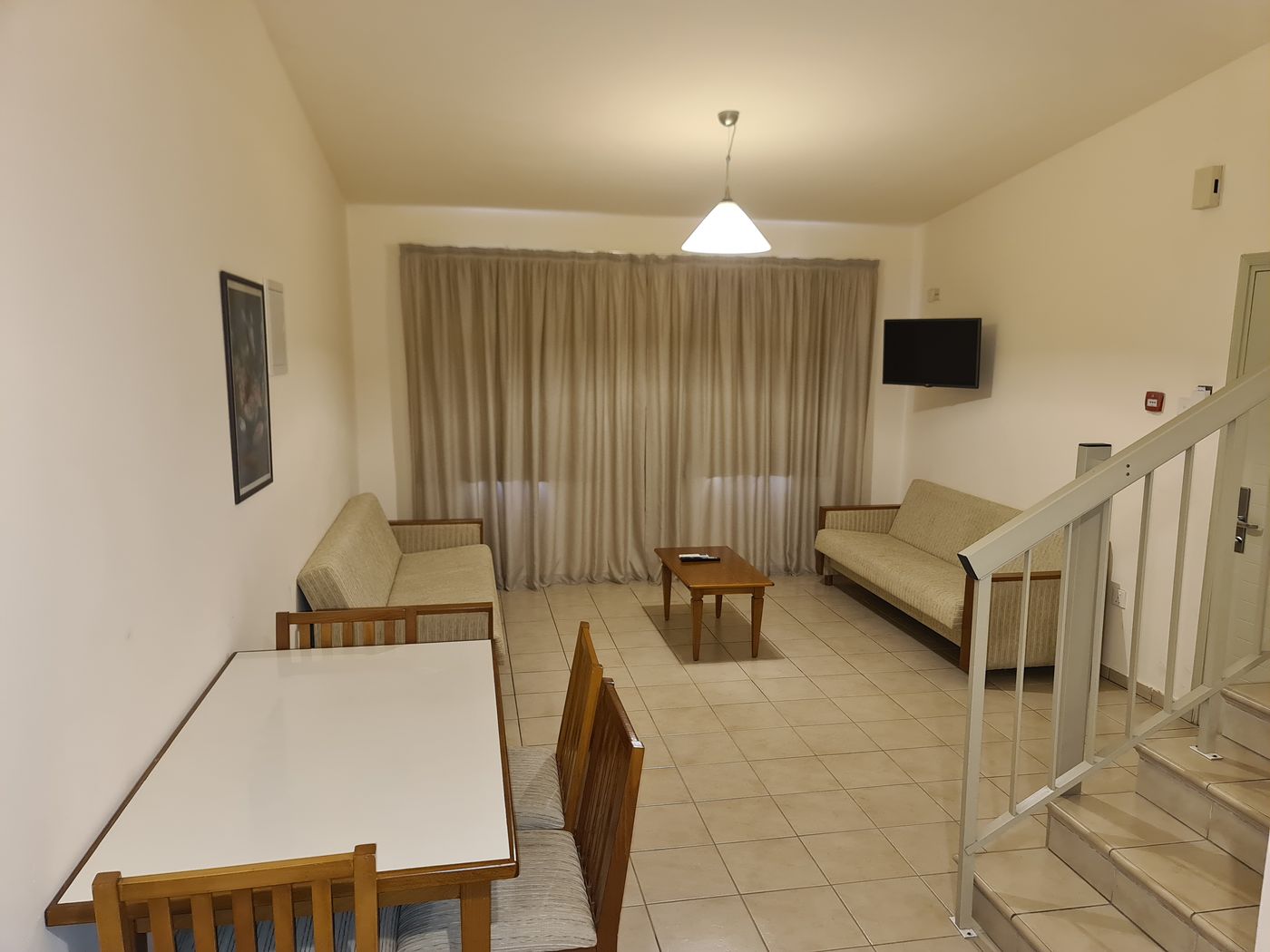 Nissiana-Hotel-and-Bungalows-Room-26