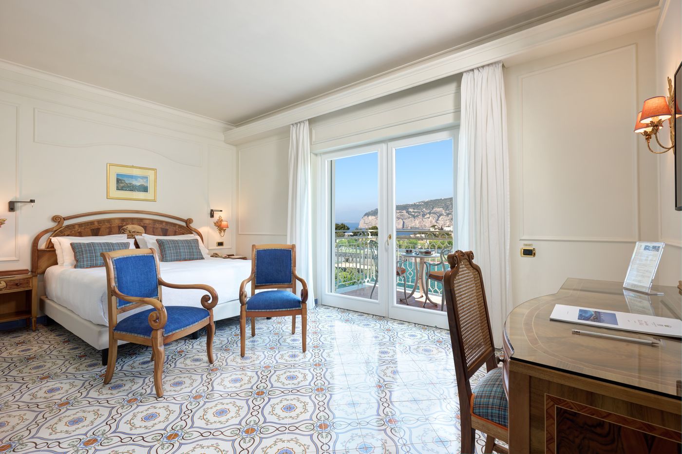 Grand-Hotel-de-la-Ville-Room-25