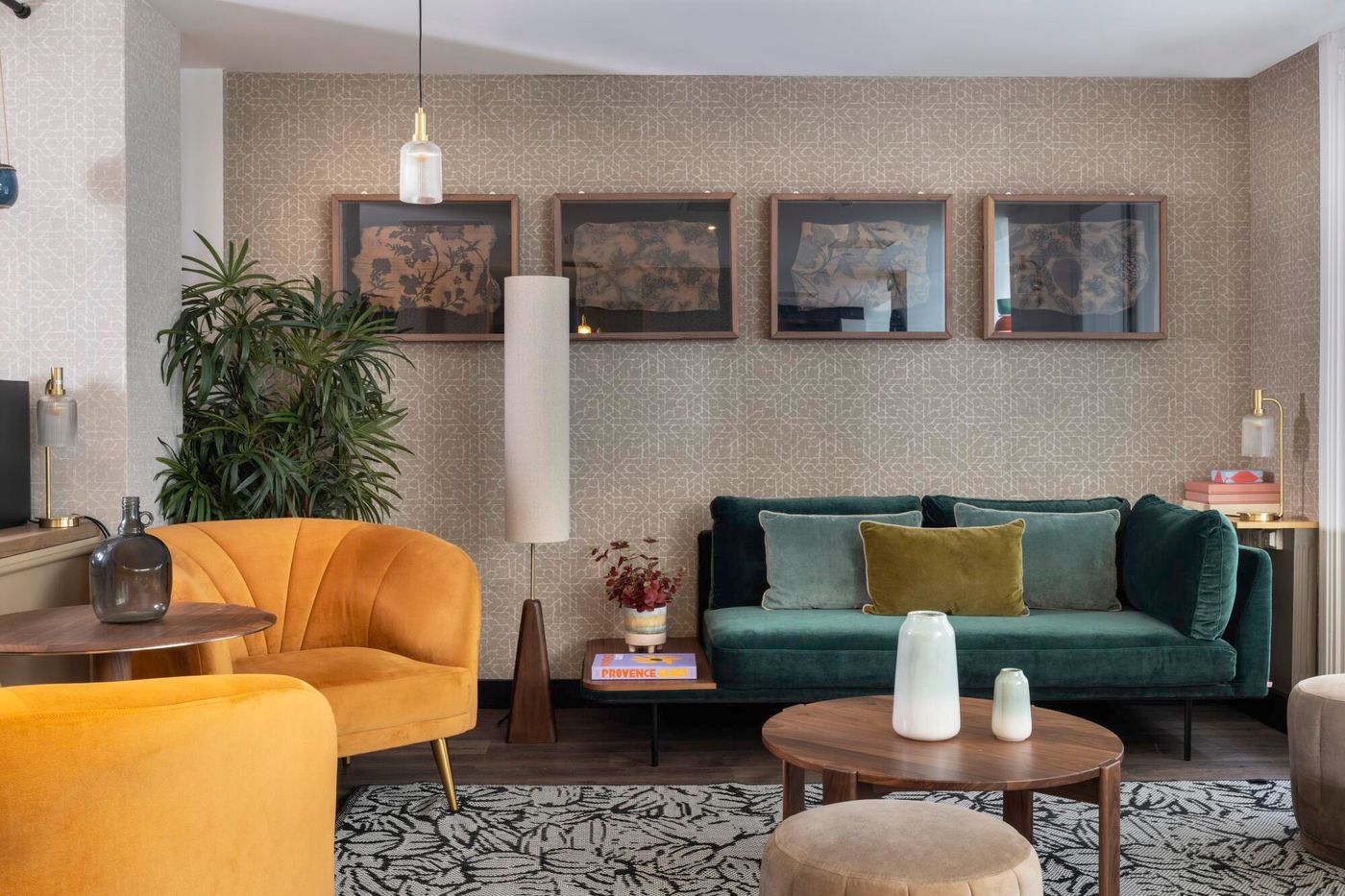 Hotel-Maxim-Opera-Lobby-2