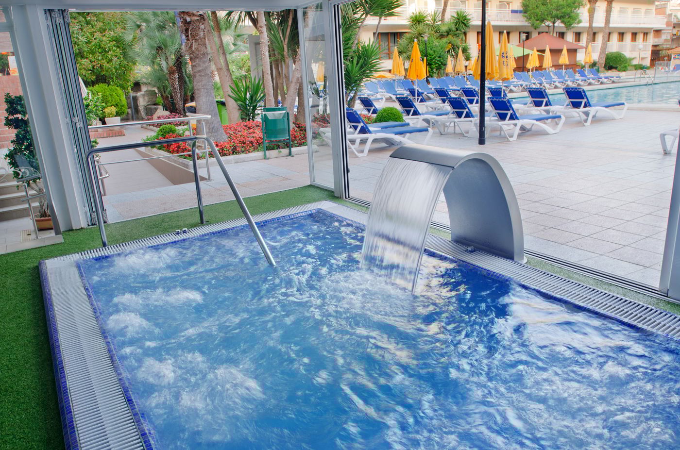 GHT Oasis Park Hotel