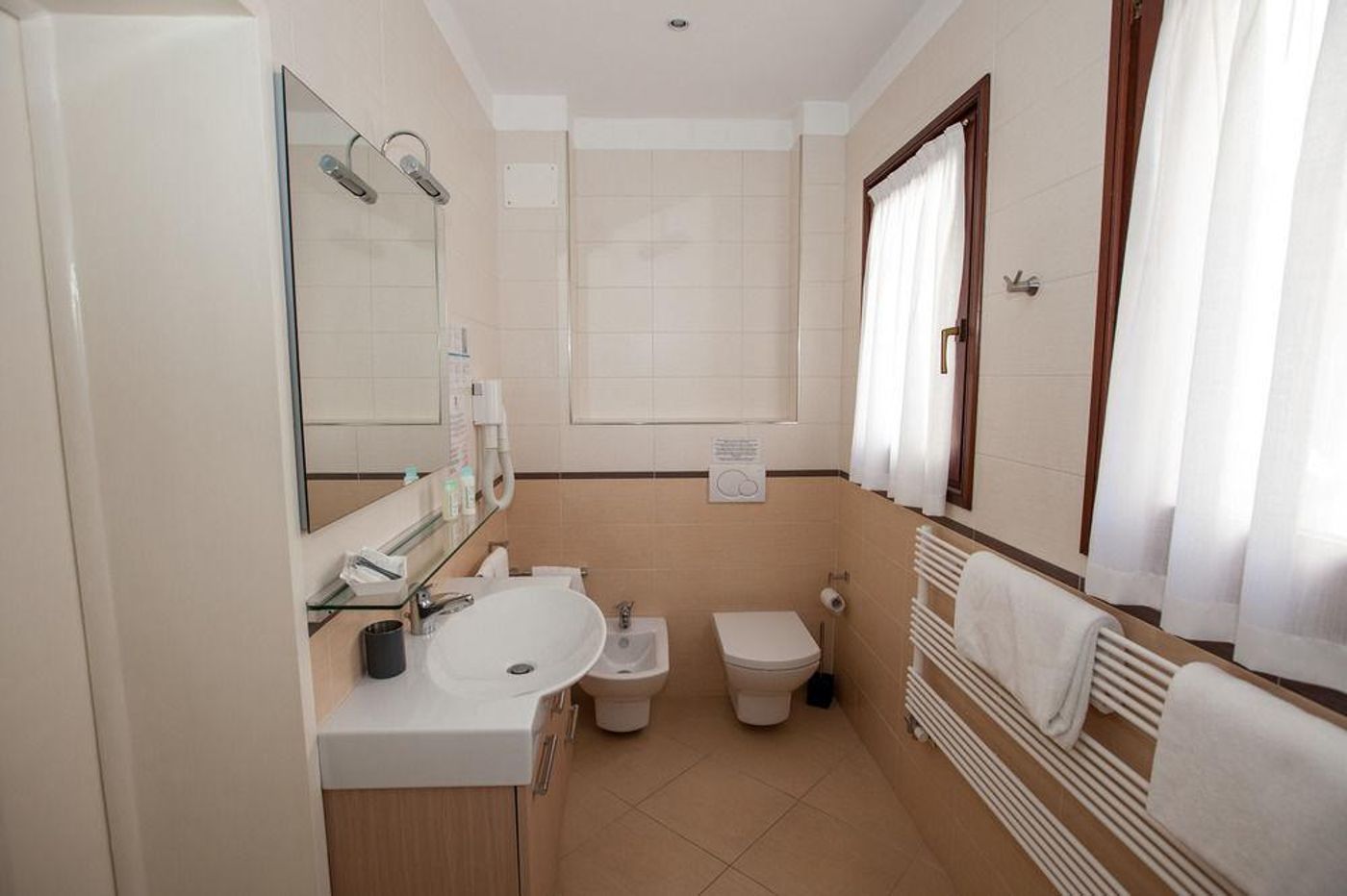 Residence-Ca--Foscolo-Room-28