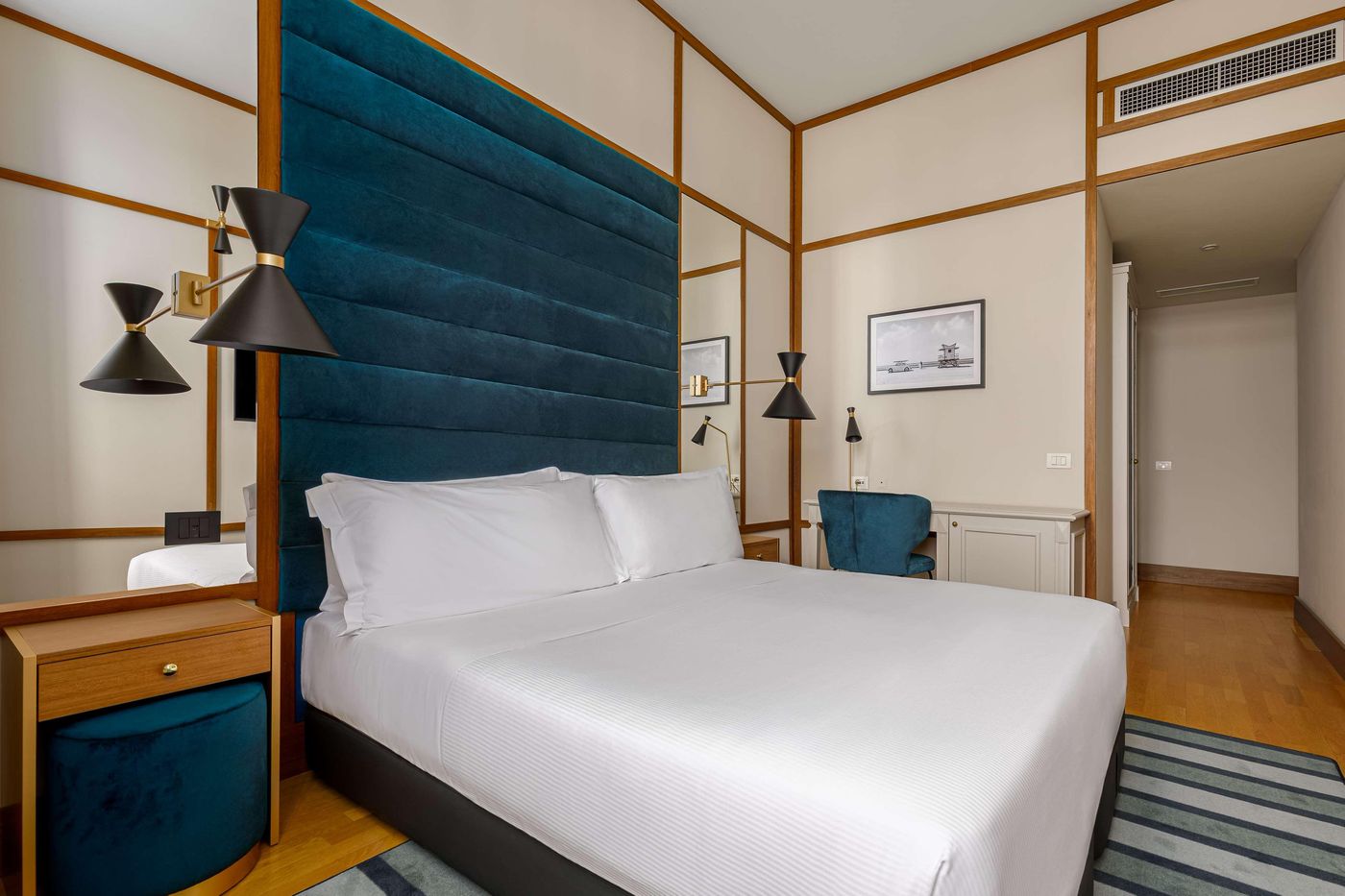 Room-Mate-Luca-Room-15