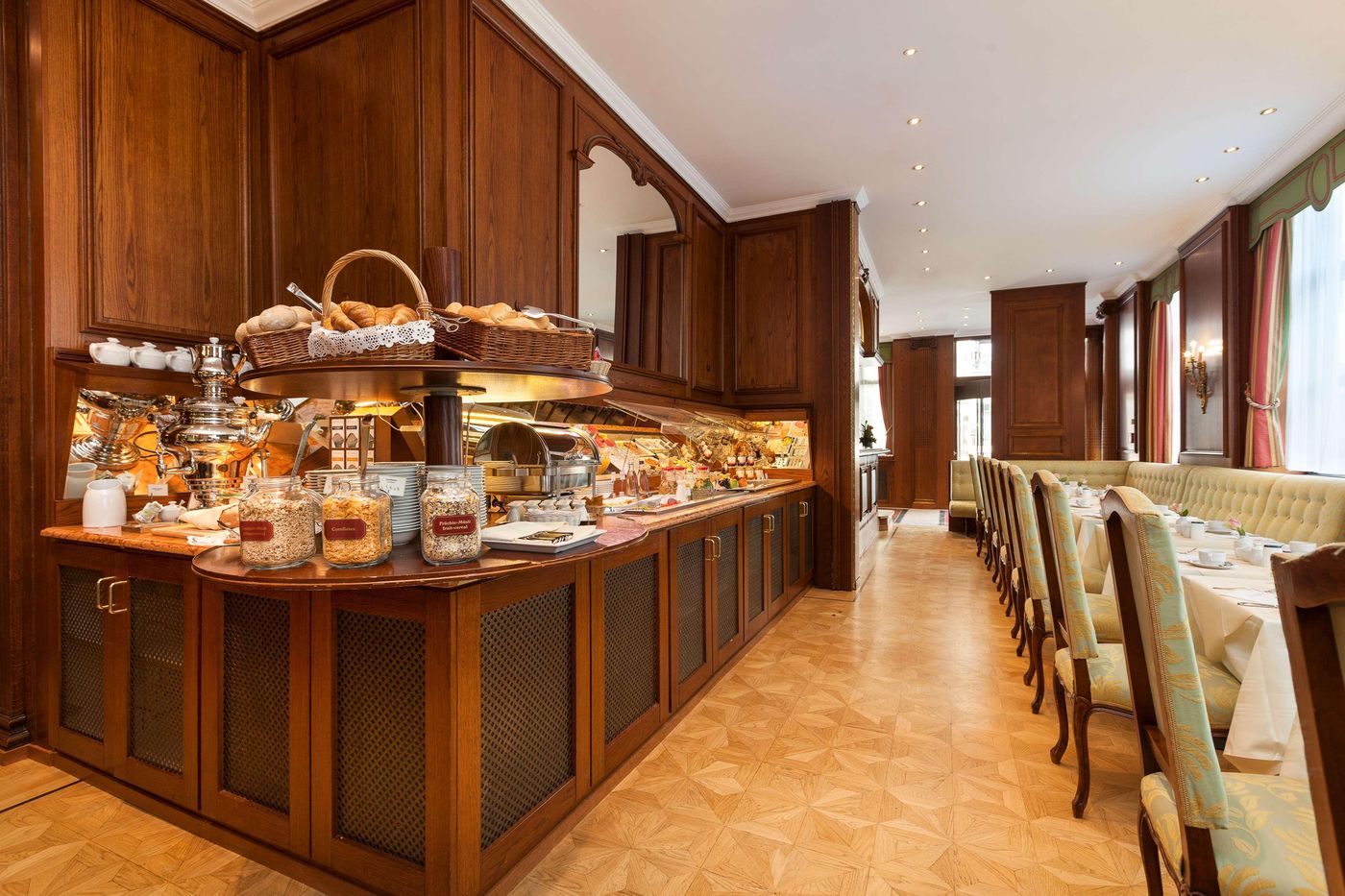 Derag-Livinghotel-Henriette-Restaurant-13