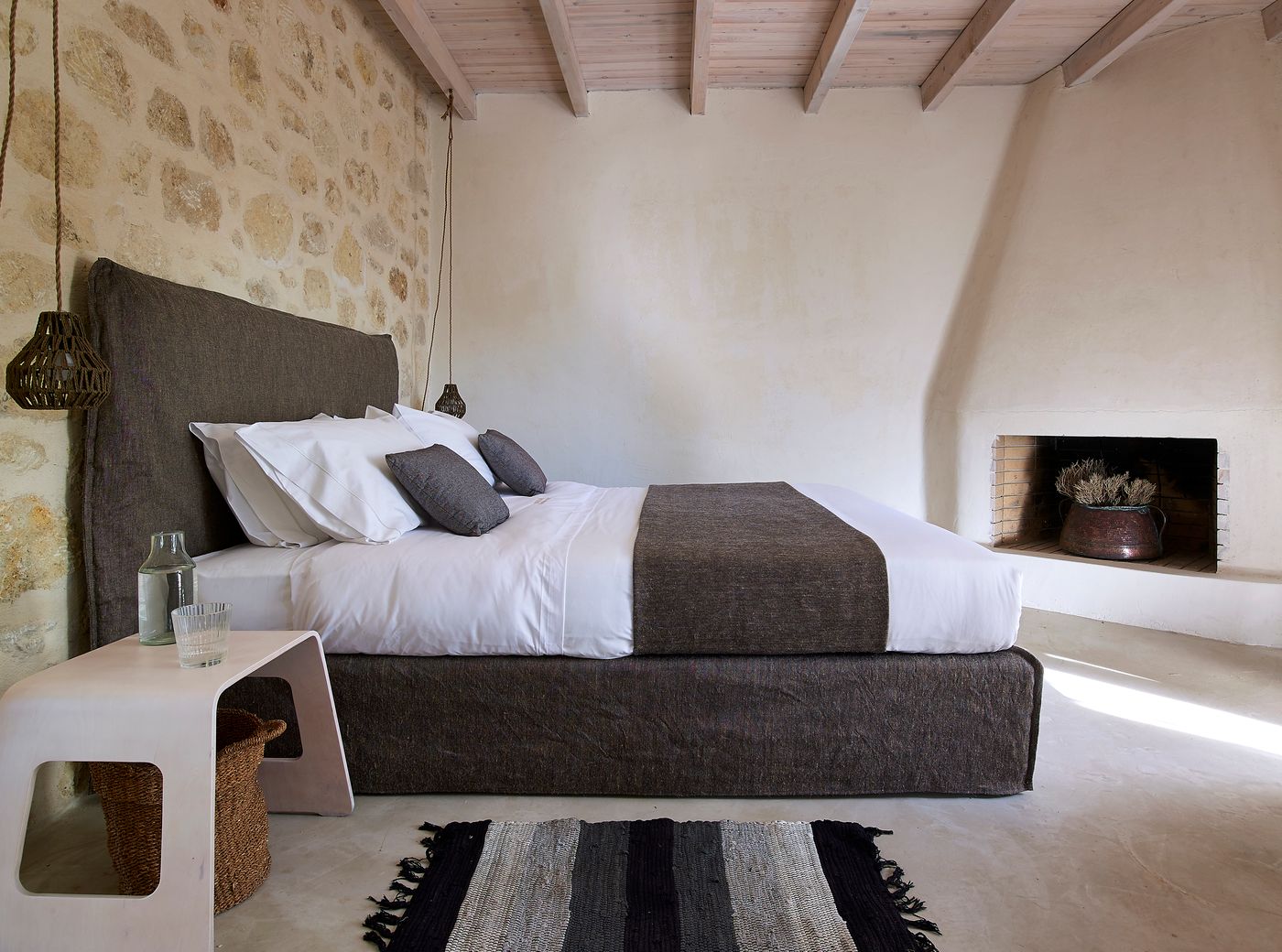 IridaChic-Boutique-Hotel---Spa-Room-19