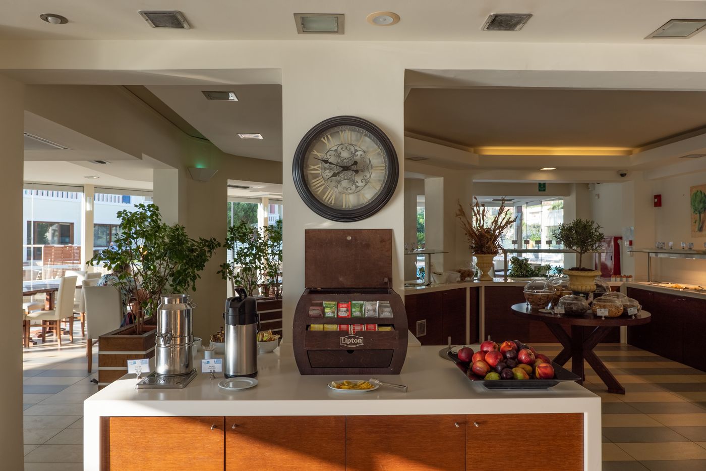 Molos-Bay-Restaurant-32