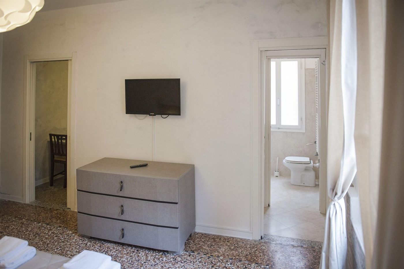 Porta-Orientalis-Venice-Room-12