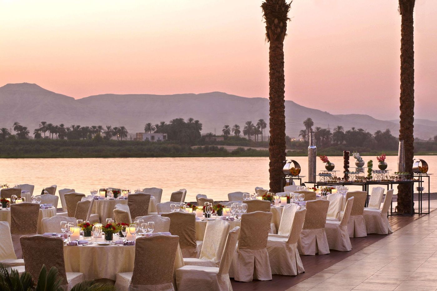 Hilton-Luxor-Resort---Spa-Restaurant-64