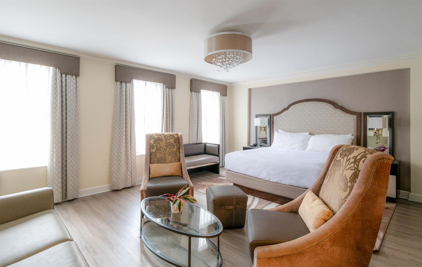 Park-South-Hotel--part-of-JdV-by-Hyatt-Room-16