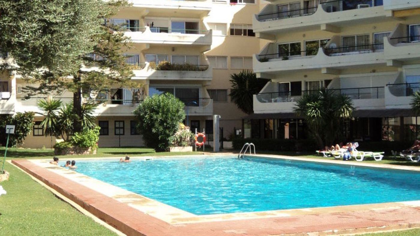 Parque-Mourabel--Pe-Do-Lago-and-Oasis-Village-Pool-3