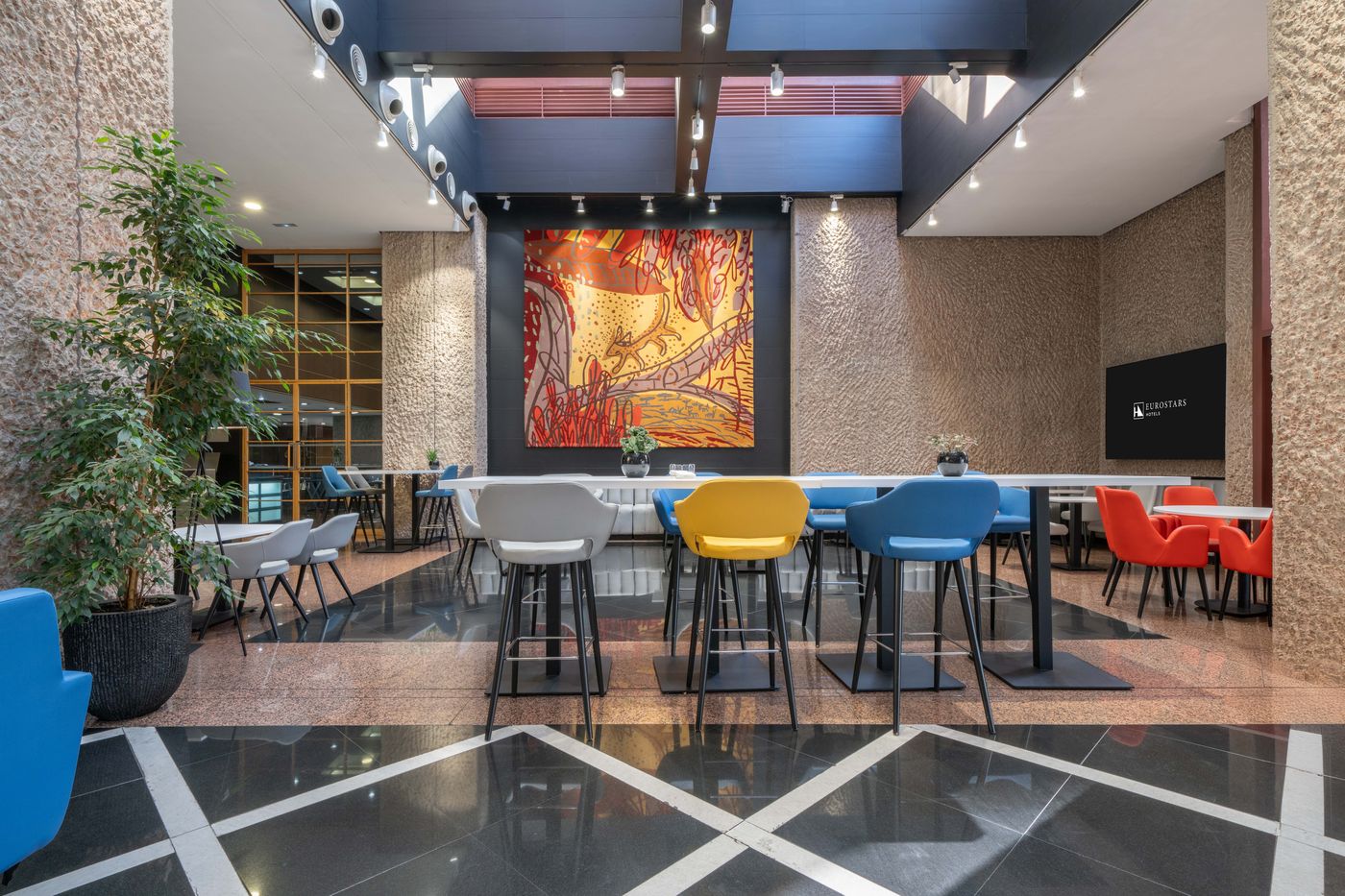 Silken-Puerta-Madrid-Lobby-13