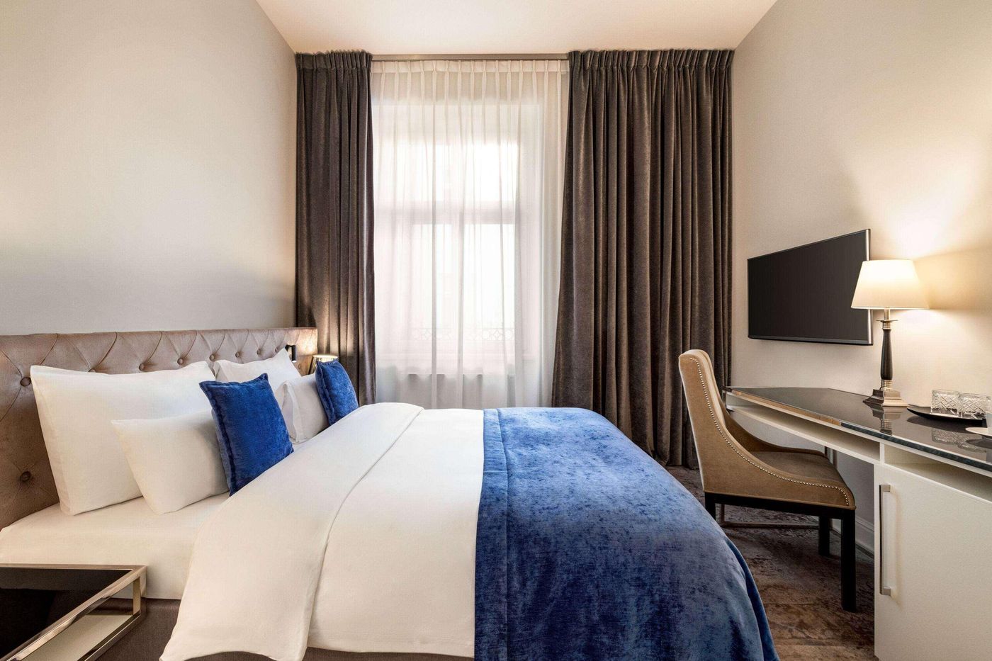 Wyndham-Grand-Krakow-Old-Town-Room-29