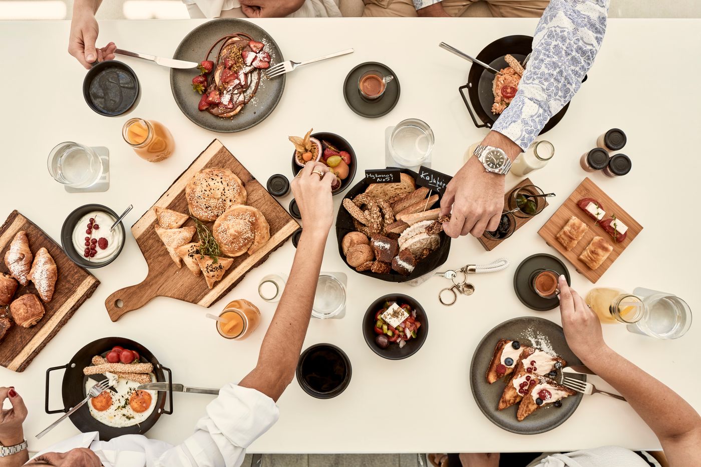 Mykonos-No5-Luxury-Suites---Villas-Restaurant-62