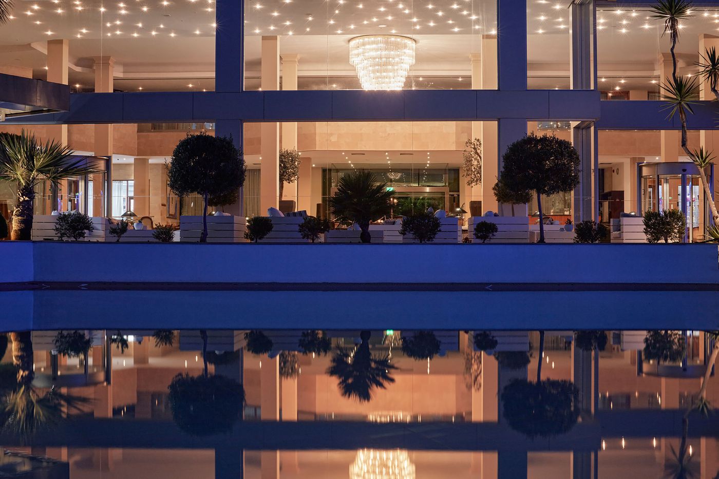 Grecian-Park-Hotel-Lobby-51