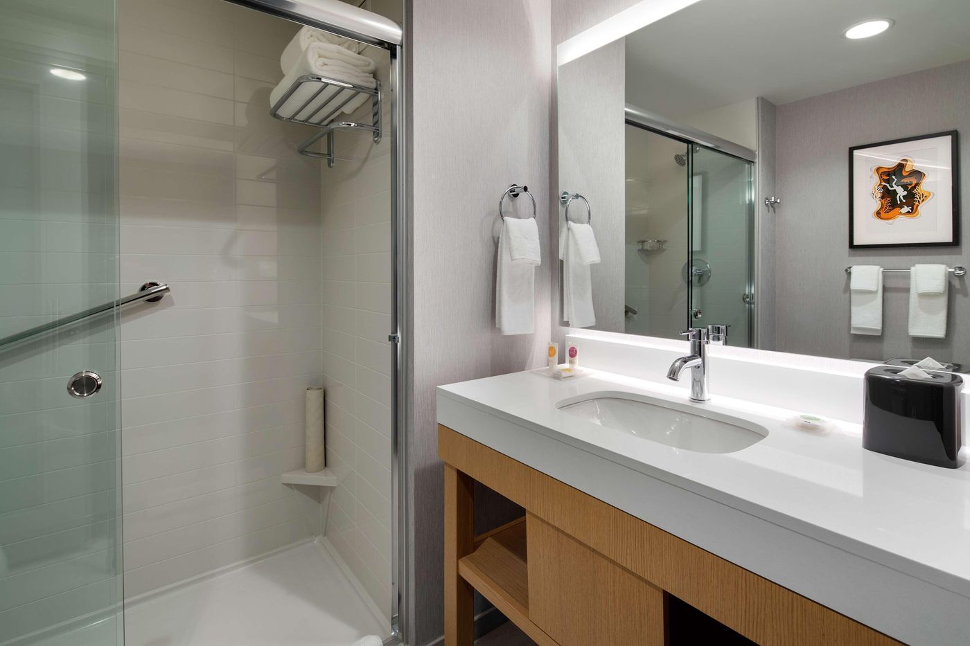 Hyatt-Place-Boston-seaport-district-Room-38