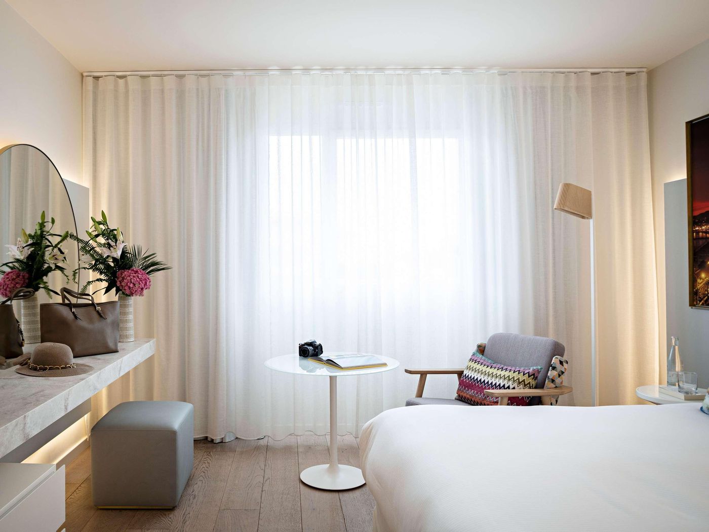 Hotel-Croisette-Beach-Cannes---Mgallery-Room-35