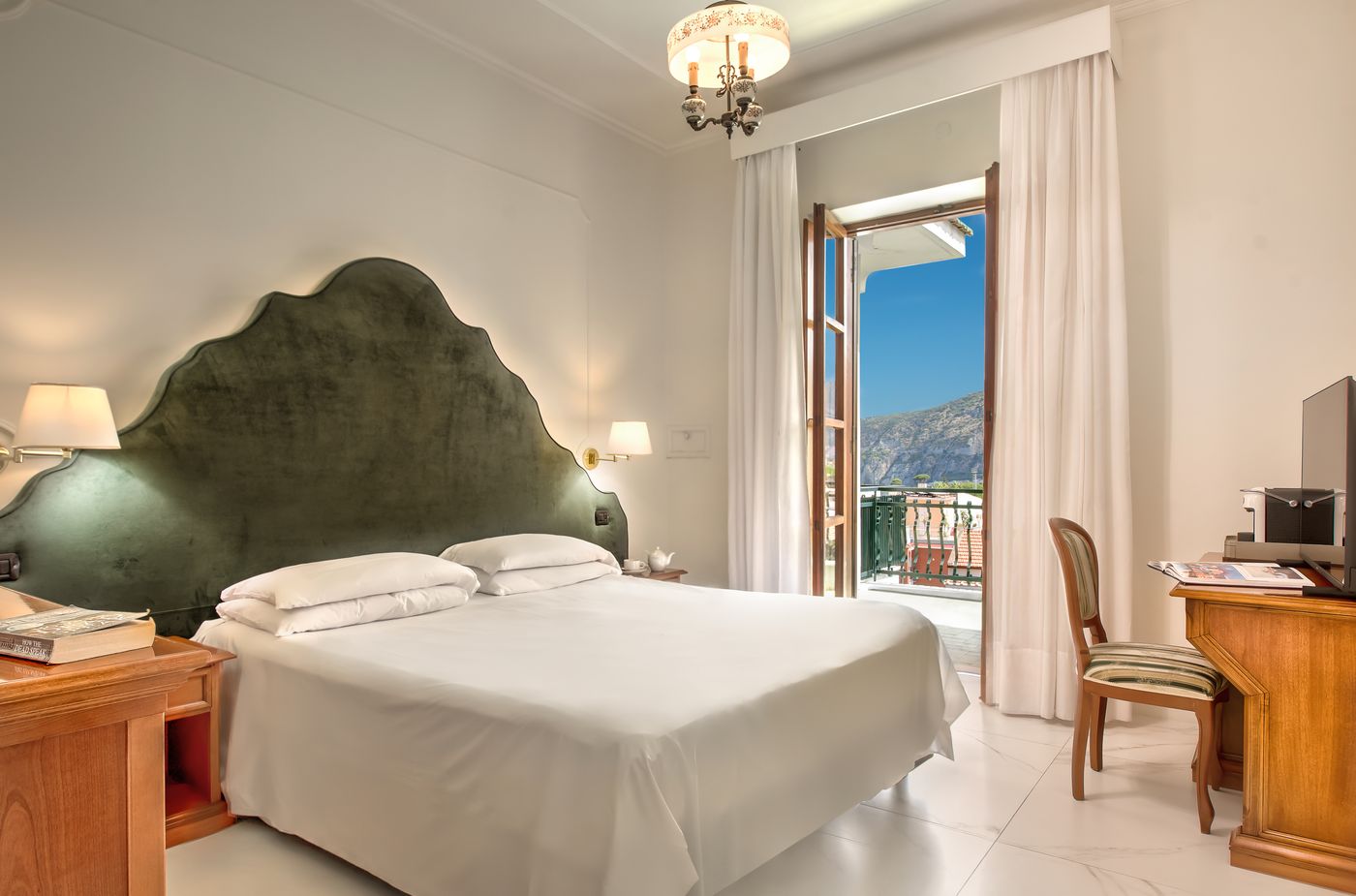 Majestic-Palace-Room-24