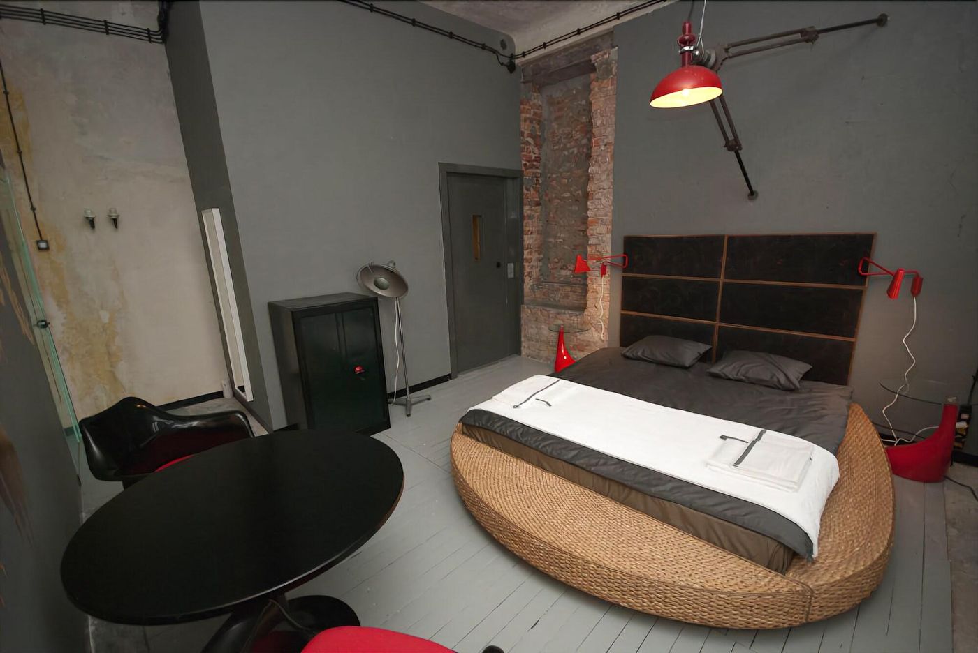 Sen-Pszczoly-Loft-Hotel-Room-16