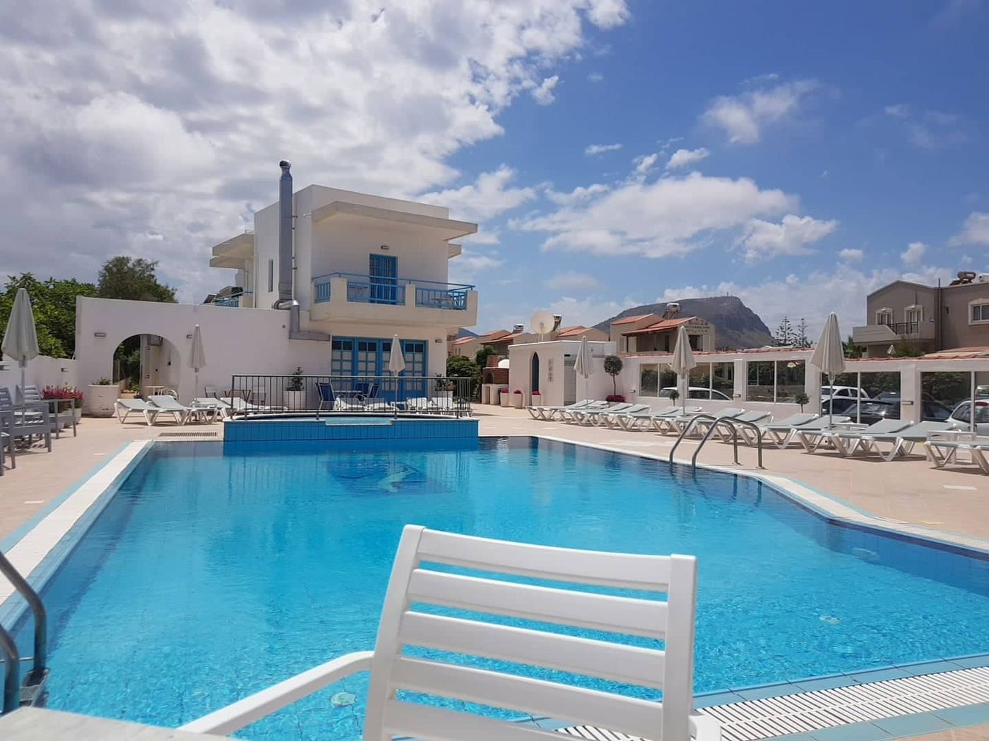 Kasapakis Apartments 01