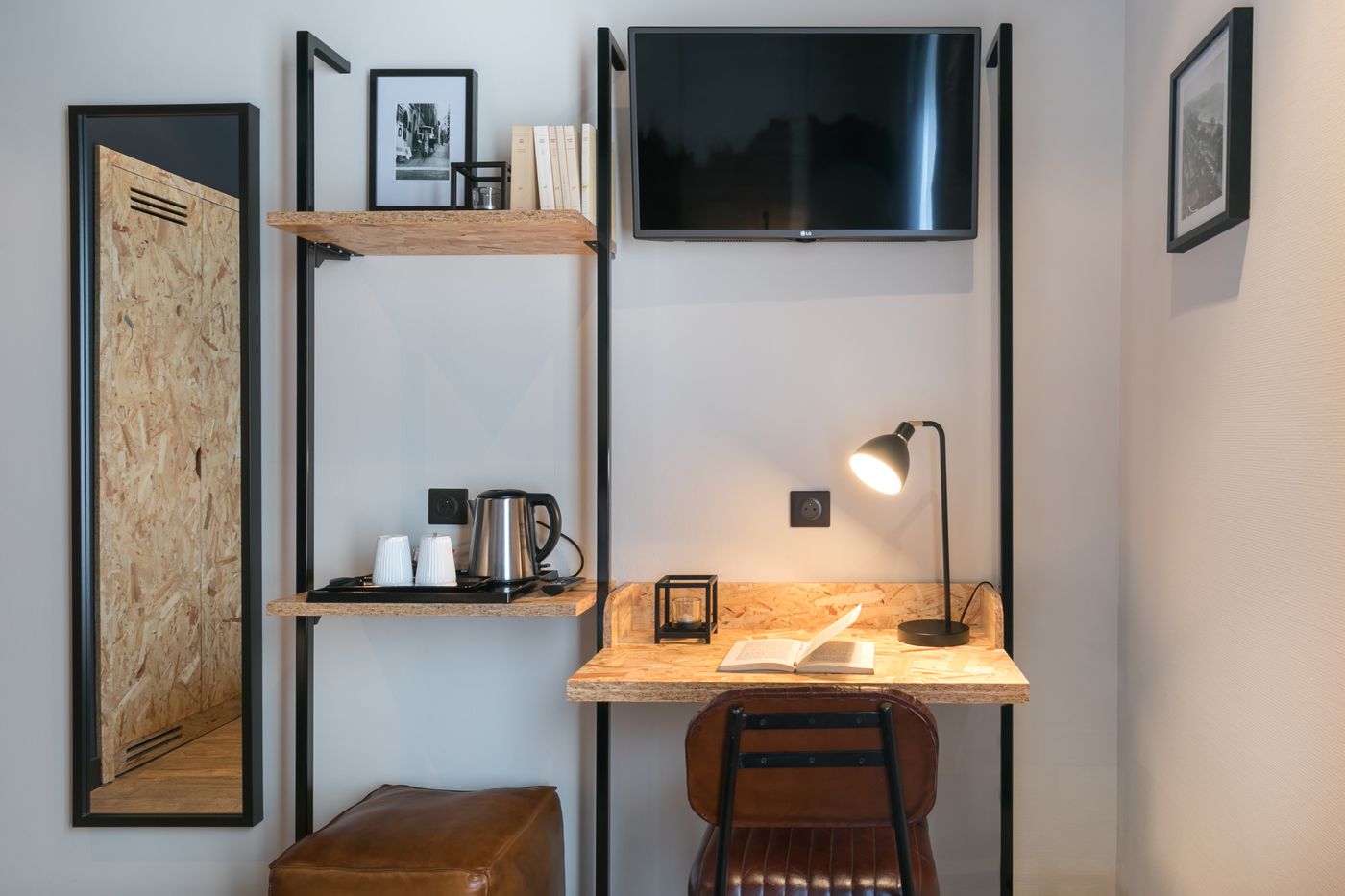 Best-Western-So-Co-by-HappyCulture-Room-61