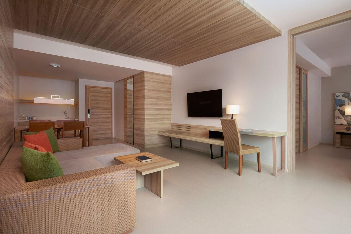 Holiday-Inn-Resort-Phuket-Mai-Khao-Beach-Room-40