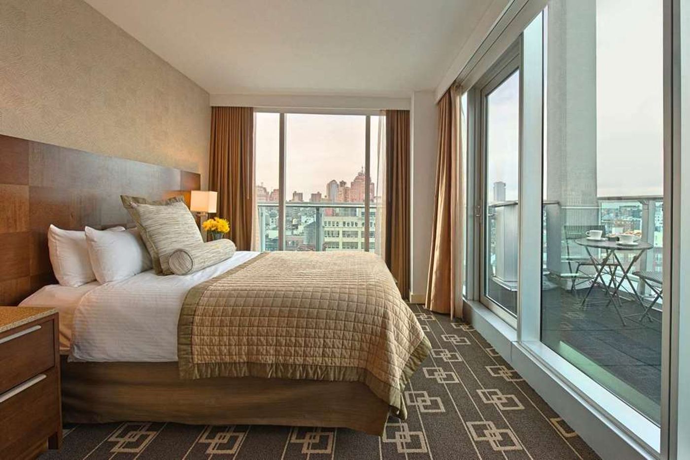 Wyndham-Garden-Chinatown-Room-25