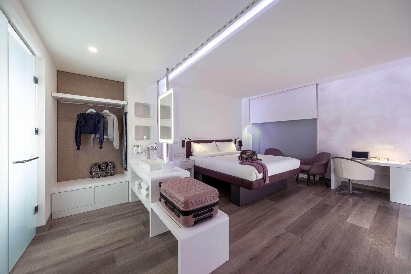 Yotelair-Istanbul-Airport-Airside--Duty-Free-Room-6