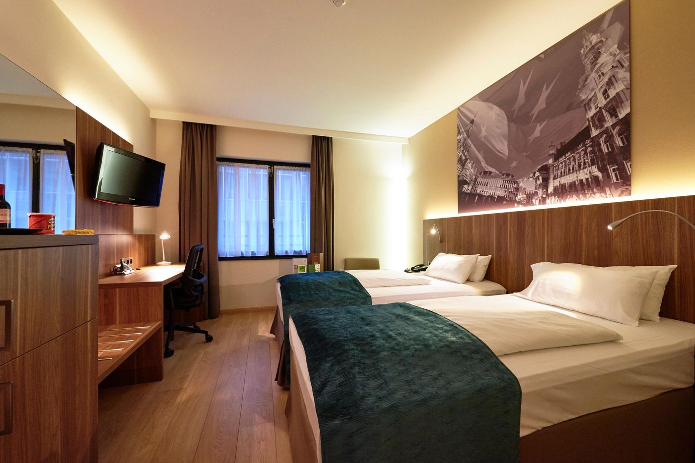 Holiday-Inn-Brussels-Schuman-Room-34