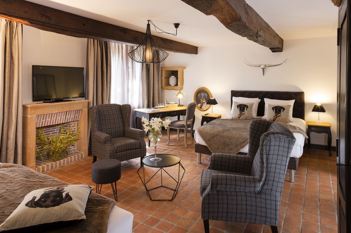 Contact Hotel Le Savigny & Spa - France - VILLEFRANCHE-SUR-SAONE - Room - 4