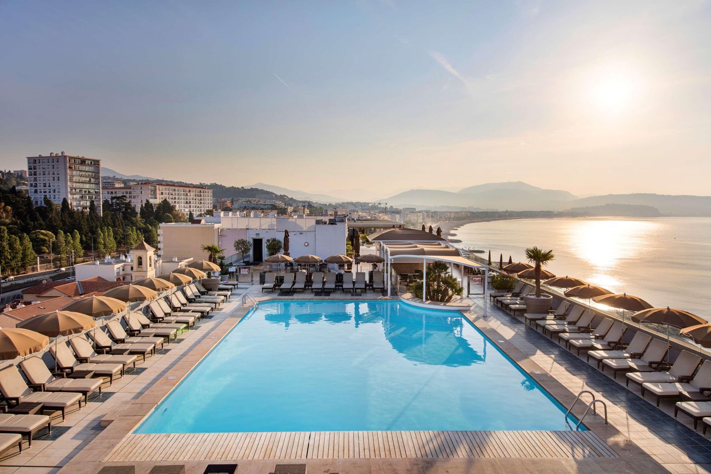 Radisson-Blu-Hotel-Nice-Pool-4