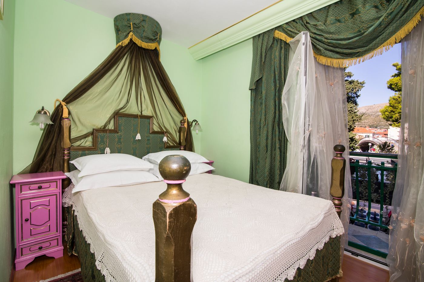 Pasike-Hotel-Room-33