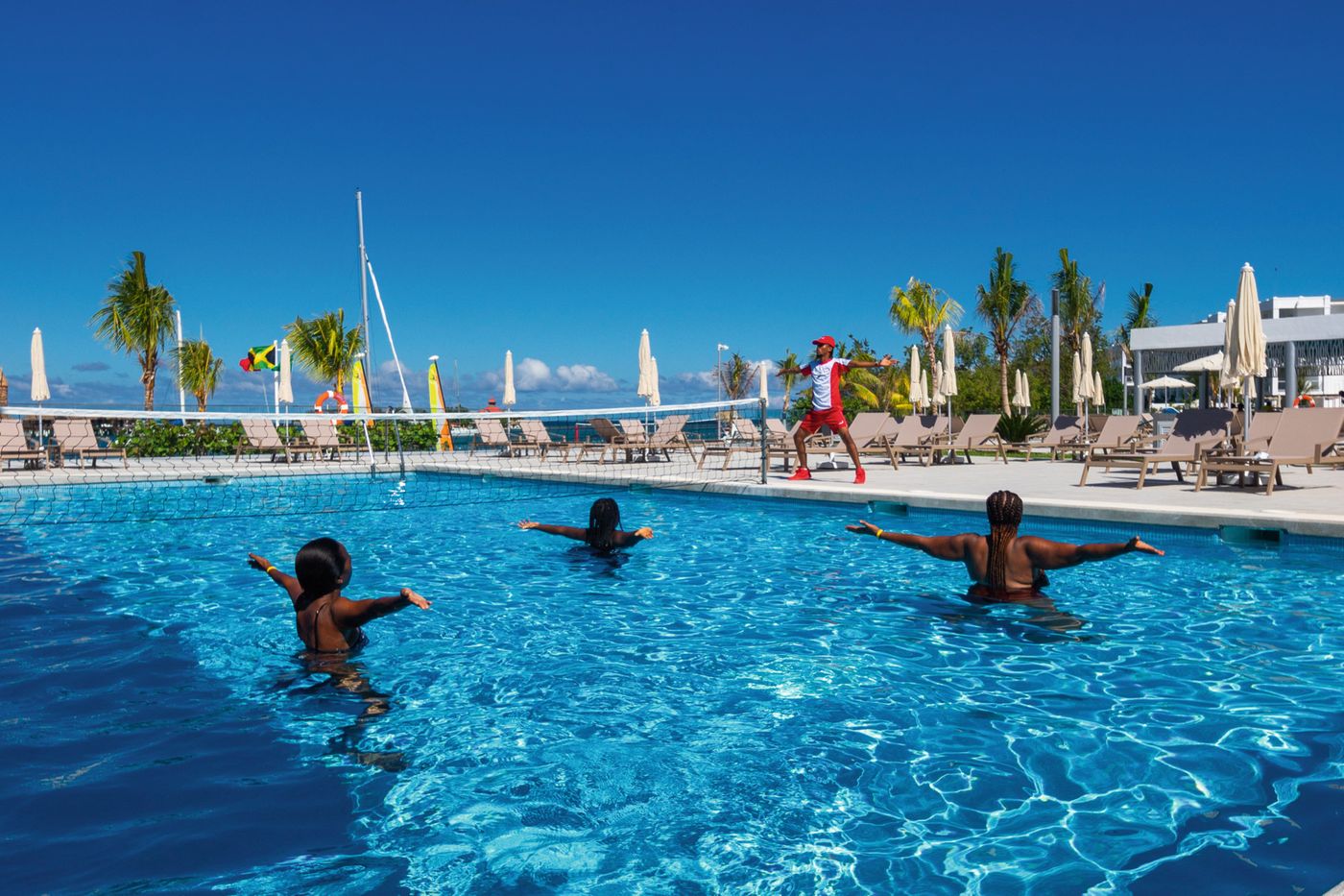 Riu-Montego-Bay-All-Inclusive-Pool-15