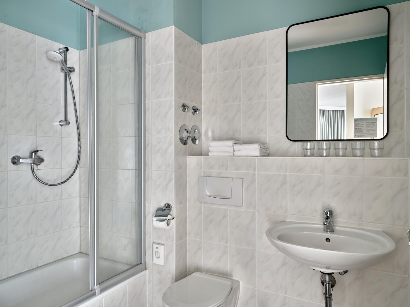 Hotel-City-B-Room-60