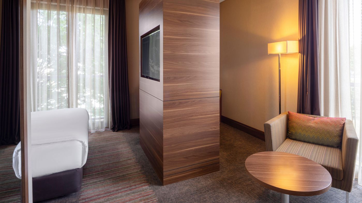 Holiday-Inn-Istanbul-Kadikoy-Room-39