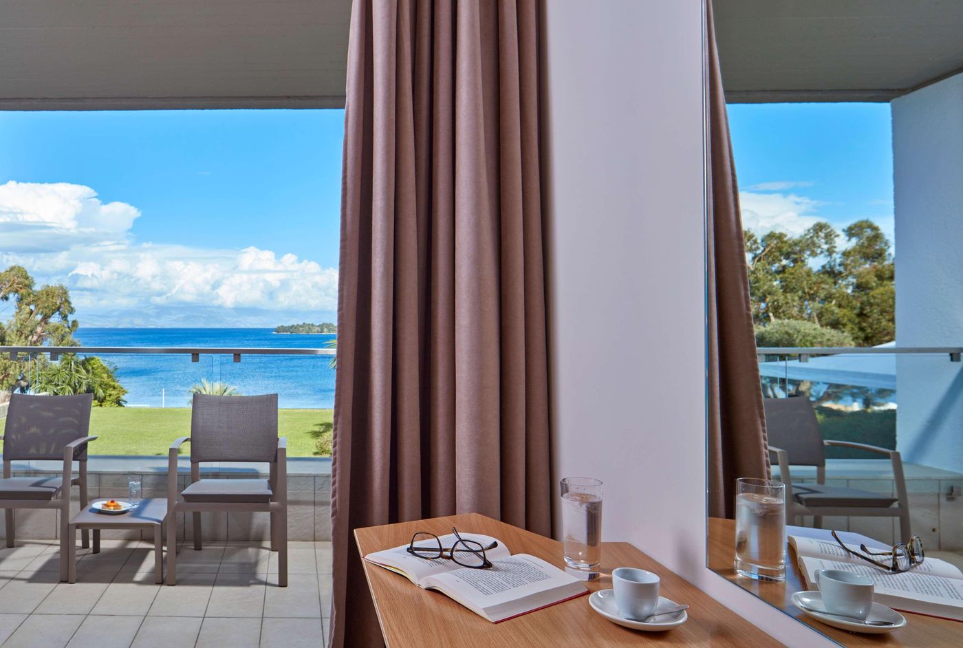 Kontokali-Bay-Room-102