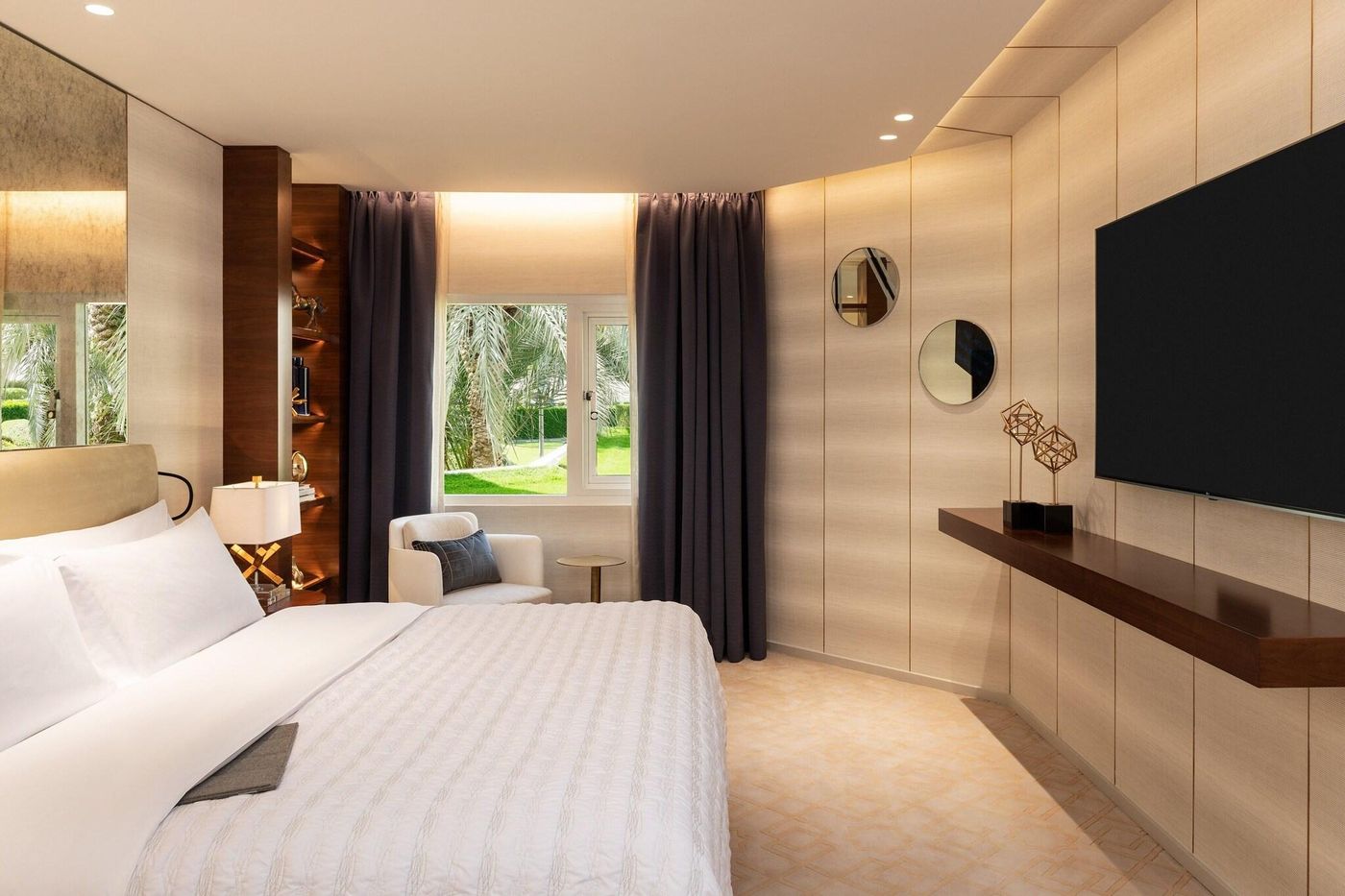 Le-Meridien-Dubai-Hotel---Conference-Centre-Room-38