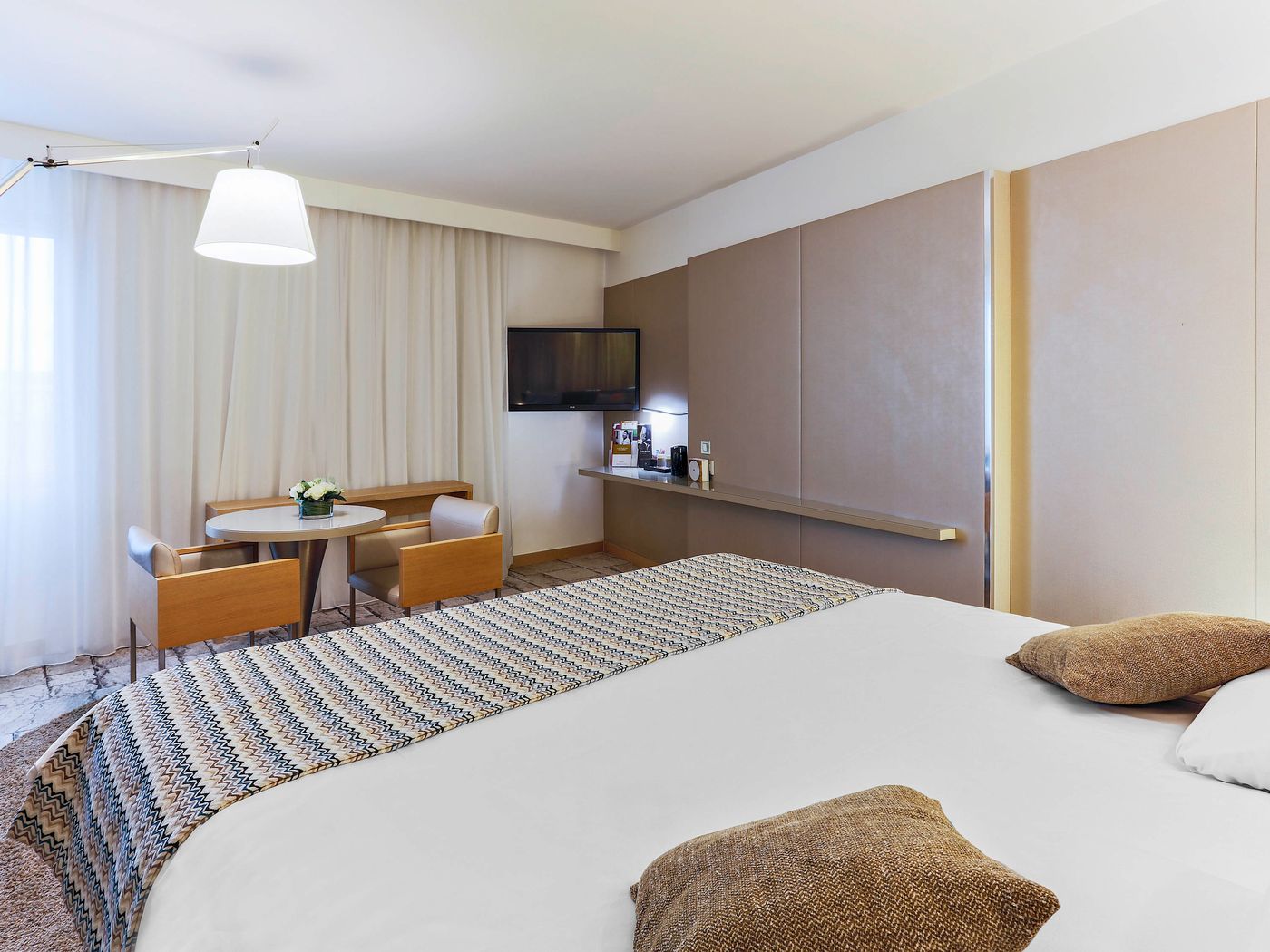 Hotel-Mercure-Paris-Vaugirard-Porte-de-Versailles-Room-4