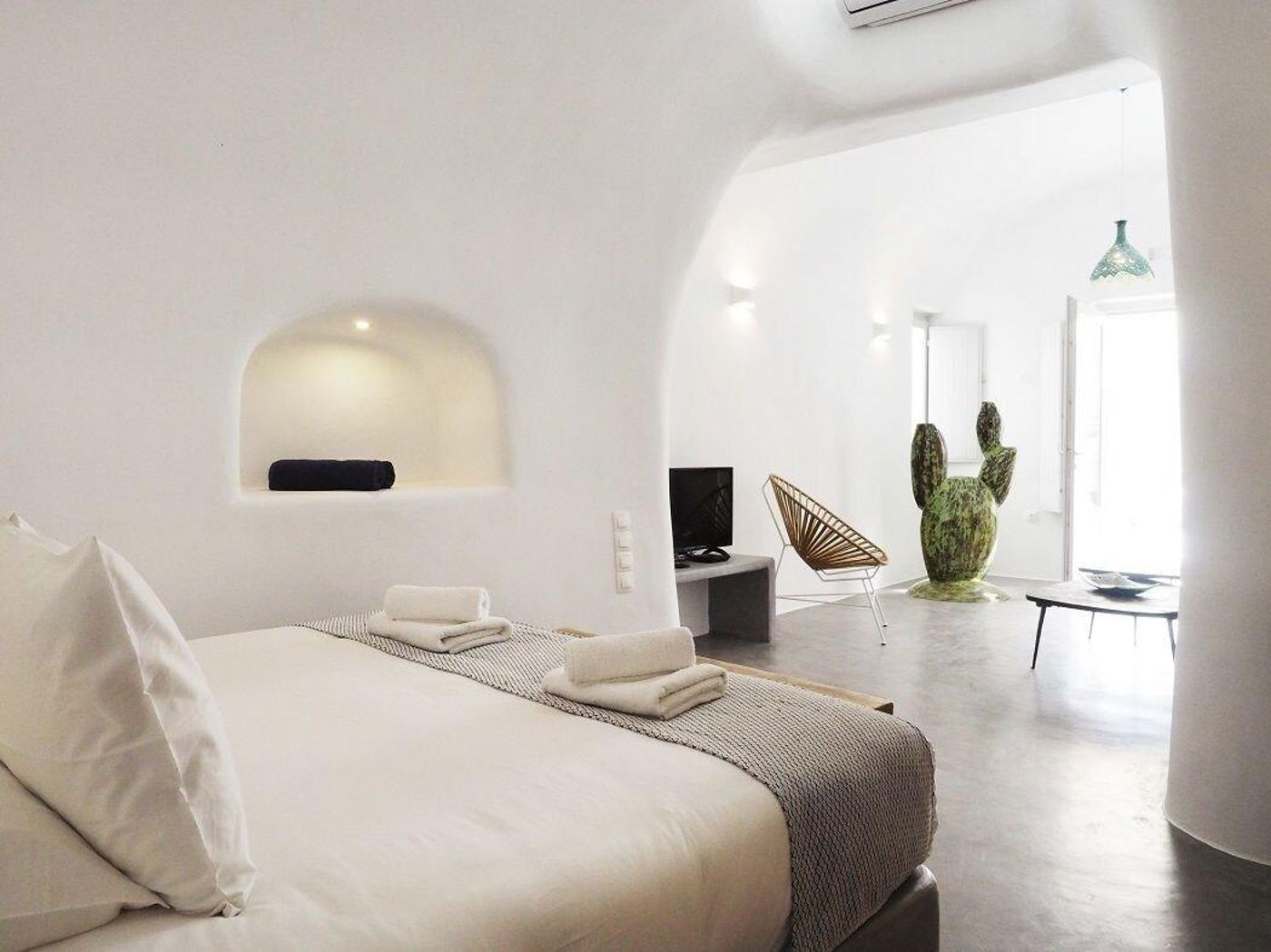 Danae-Suites-Room-26