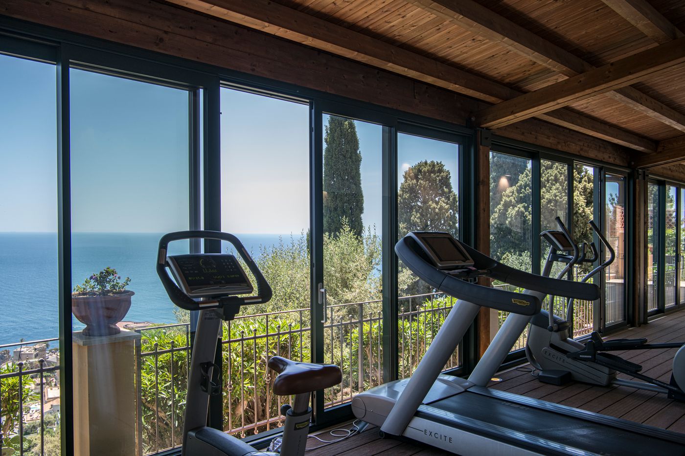 Grand-Hotel-San-Pietro-Sports-and-Entertainment-70