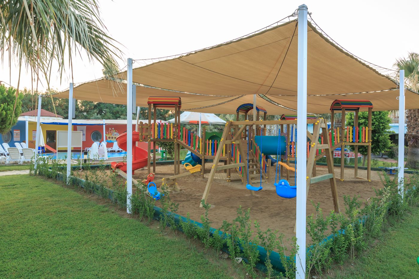 Sunis-Elita-Beach-Resort-Sports-and-Entertainment-44